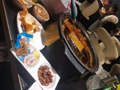 -辣尚瘾·烤鱼·新川菜(牡丹园直营店)