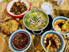 -冯烫烫跷脚牛肉·川菜小馆(武胜西街店)