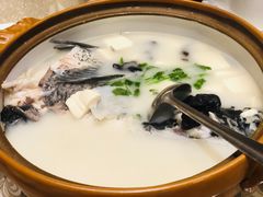 浓汤鱼头-老淳安—伴山伴湖(千岛湖开元度假村店)