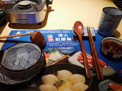 餐具摆设-舞漁日料美人胶原锅(陆家嘴中心店)