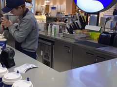 -瑞幸咖啡(宜昌国贸购物中心店)