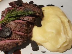 -JINNS锦时 steak&pizza(浸信会礼拜堂旧址店)