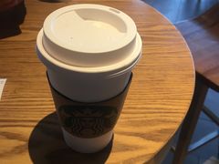 -星巴克臻选(莘庄仲盛店)