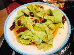 -山城外·非遗酸菜鱼(蜀都万达店)