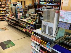 -喜士多便利店(上海虹桥枢纽国展中心云和夜泊酒店店)