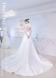-LOVE SHINE婚纱·红鼎庄龙凤褂·妈妈装定制
