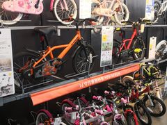 -迪卡侬(金龙湖店)