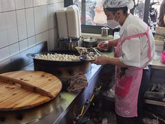 -黄阿姨锅贴大王(万航渡路店)