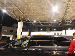 -冠德石油威程加油站