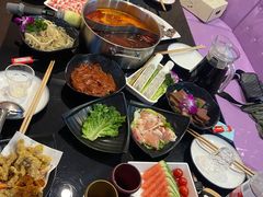 -唯爱KTV聚会餐厅(仙林东城汇店)