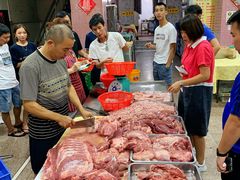 -标记美食新鲜猪杂(兴南大道店)