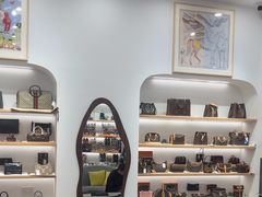 -海星奢选二手奢侈品手表包包鉴定回收寄卖(墨玉南路店)
