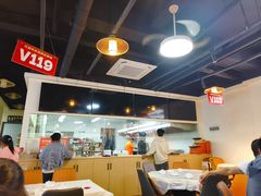 -江湖亮亮蒸虾大排档烤全羊清真(武汉总店)
