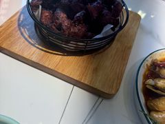 -嗨辣小聚·盘锦河蟹·海鲜烧烤龙虾(盘锦十年好店)