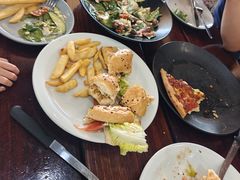 -12 Rocks Beach Bar Cafe