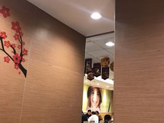-麦当劳(轻轨曹杨路店)