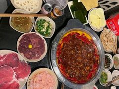 -洞亭火锅(防空洞总店)