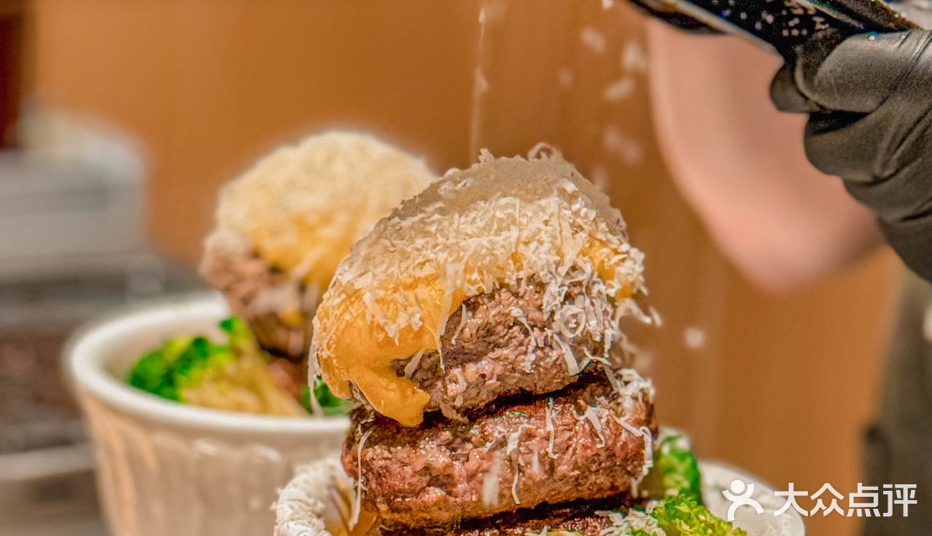 他终于来杭州萧山了，杭州首店，JUJUJU好吃！