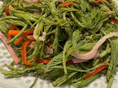 -香巴拉云南餐厅(华莱坞店)