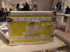 -乐蓬马歇百货公司(Rive Gauche)