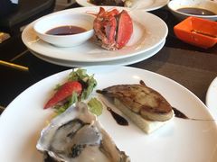 -大中华希尔顿酒店-念自助餐·嗨啤·小龙虾