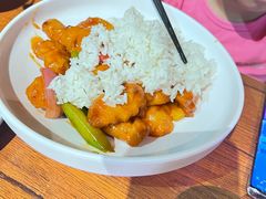 -鱼亨小鲜酸菜鱼(大信店)