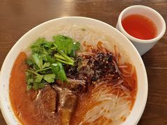 红烧牛肉粉-岳池米粉(东南店)