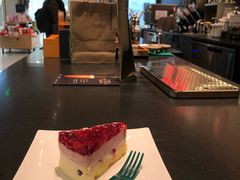 -星巴克(西安机场1店T3到达店)