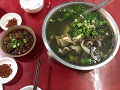 -谢老五跷脚牛肉·非遗传承店
