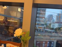 -潮界(LU·ONE凯德晶萃广场店)