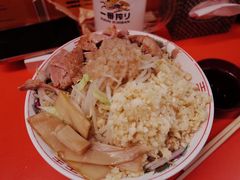 二郎系拉面-拉面莊夢語＆中华料理八椿