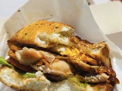 -必胜客(航洋国际店)