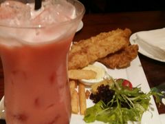 -Hooley's活利仕西餐厅(珠江新城店)