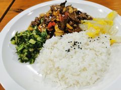 -何太太馄饨面铺(大浒东苑店)