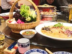 -那家老院子东北菜·饺子·小鸡炖蘑菇(艳华街店)