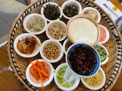 -包整·丝娃娃(一览甲秀楼风景店)