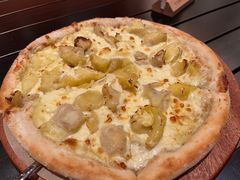 榴莲三剑客-乐凯撒披萨(国威电子商务大厦店)