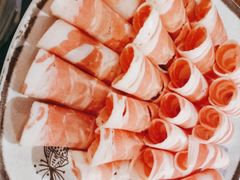 -毛辣果·贵州红酸汤牛肉火锅(西单店)