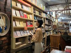 -斯多格书乡(北京大学畅春园店)