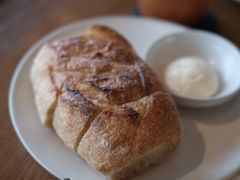 -ROAST coffee & eatery