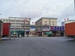 -春强物流园-停车场