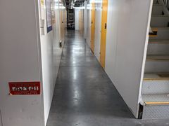 -安东易迷你自助仓储寄存仓库(顾戴路店)