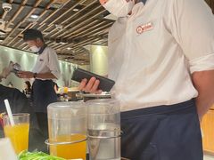 -海底捞火锅鲜切牛肉主题店(长寿路店)