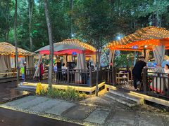 -二荆条·蜀鲜汇城市森林火锅