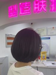-米娜护肤造型