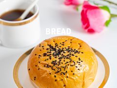 -红宝石·鲜奶小方·海派西点房(万航店)