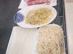 -楼外楼大刀肉传统火锅居(博学路店)