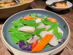 -云海肴·汽锅鸡·云南代表菜(浦江欢乐颂店)