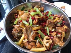 干锅牛蛙-馋嘴蛙火锅