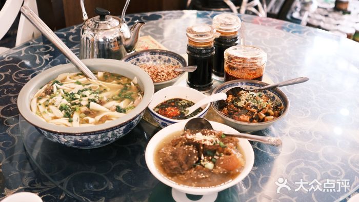 回辉登偰氏面片(东莲花美食街店)图片